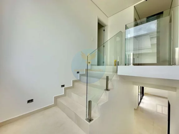 Imagem Casa em Condomínio a Venda no bairro Granja Viana - Carapicuíba, SP
