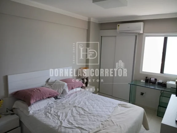 Imagem Apartamento Beira-Mar com 3 Quartos, Sendo 1 Suíte!