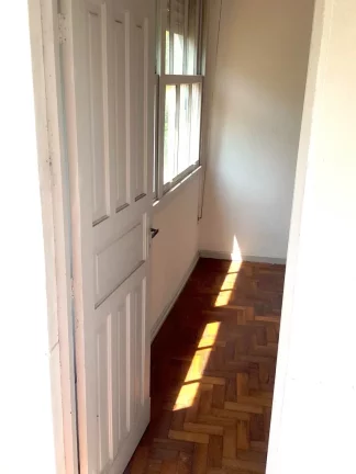 Imagem Apartamento à venda em Porto Alegre, Cidade Baixa, com 2 quartos, 65m2