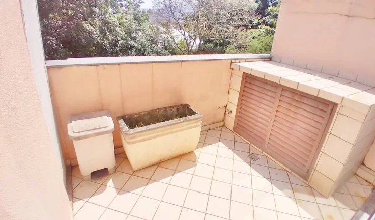 Imagem BAYSIDE - LOJA 50M2 JIRAU VARANDA 2SPLITS PORCELANATO ARMS. PLANEJADOS 1VG