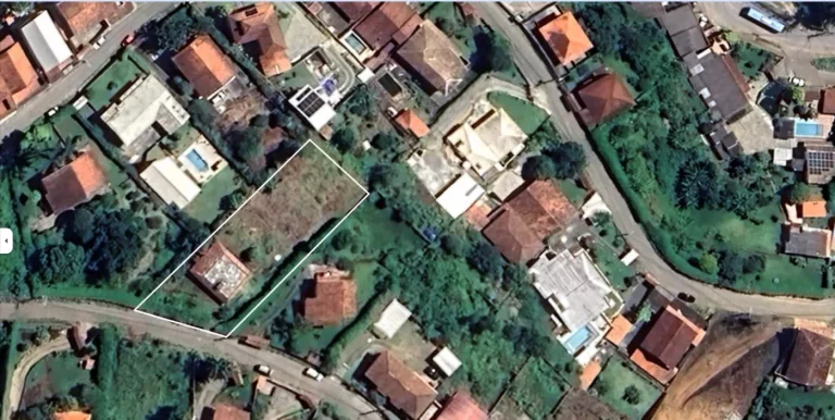 Imagem Chácara para Venda em Nova Friburgo, São Geraldo, 2 dormitórios, 1 suíte, 2 banheiros,