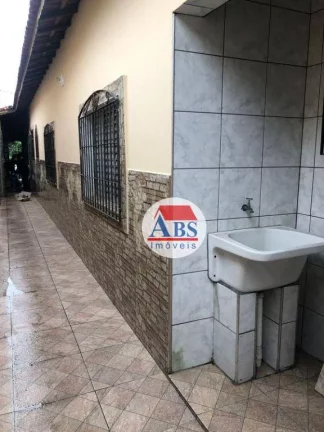 Imagem Casa com 2 dormitórios à venda, 125 m² por R$ 330.000,00 - Vila Caiçara - Praia Grande/SP