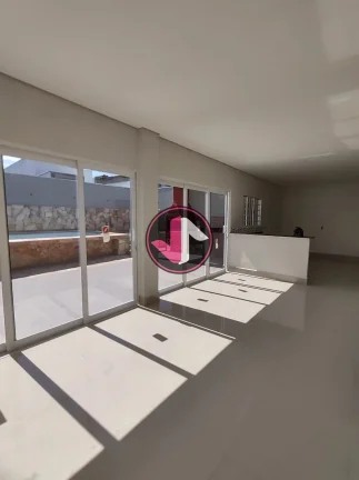 Imagem Casa no Bairro Santa Cruz 1 - cuiabá - MT Esta casa nova oferece um ambiente espaçoso e confortáv...