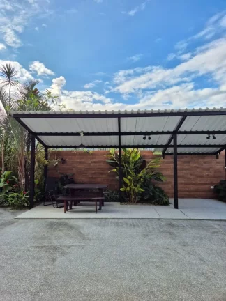 Imagem Sobrado com 4 dormitórios à venda, 360 m² por R$ 1.900.000,00 - Jardim Carolina - Ubatuba/SP
