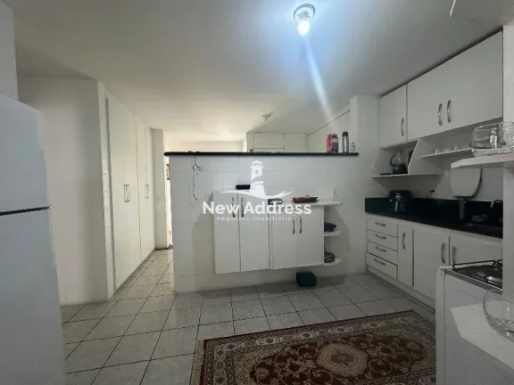 Imagem Cobertura com 3 quartos e área externa à venda no Centro de Vila Velha