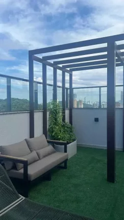 Imagem Apartamento sem mobilia com 2 dormitórios sendo 2 suítes e 2 vagas de garagem em Itajaí/SC