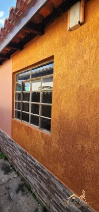 Imagem Casa Padrão com dois dormitórios mais edícula