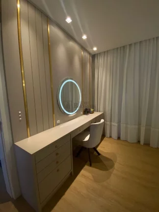 Imagem Casa com 5 suítes à venda no condomínio Caledônia