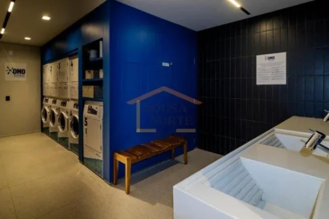 Imagem Apartamento tipo Studio, mobiliado,1 dormitório, banheiro social, sacada, oferecendo iluminação n...