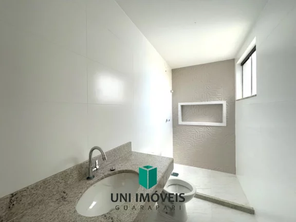 Imagem A venda uma linda casa duplex com 3 quartos sendo 2 Suítes, acabamento de alta qualidade - Guarapari