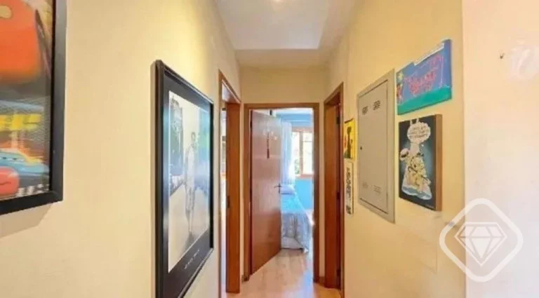 Imagem Casa em condomínio no bairro Ipanema, zona sul de Porto Alegre.

Charmosa casa semi mobiliada, com ...