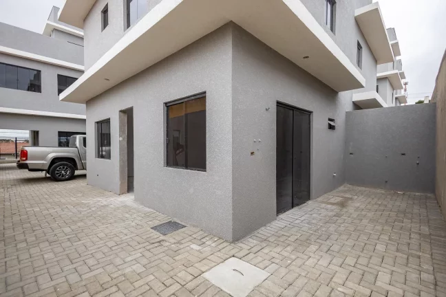 Imagem Sobrado novo em condominio fechado no Hauer