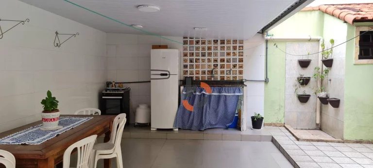 Imagem (Venda) Casa com 4 dormitórios - Caonze - Nova Iguaçu/RJ