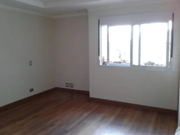Imagem Casa em Aldeia da Serra - 354m²