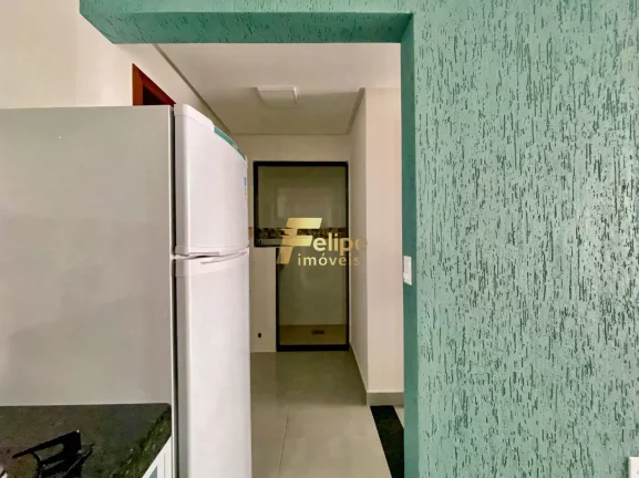 Imagem UM LINDO APARTAMENTO COM PRÉDIO NA FRENTE DA PRAIA.