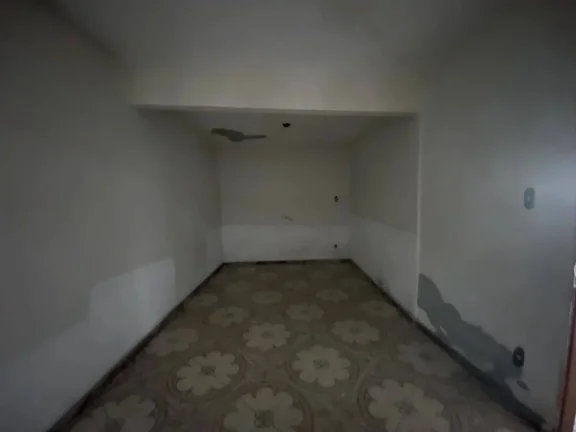 Imagem Casa à venda no bairro Floresta, com 2 quartos , sendo uma suíte