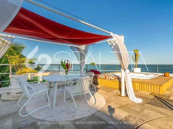 Imagem Belíssima mansão mobiliada com 10 suítes e vista para o mar à venda na Praia do Pernambuco no Guarujá