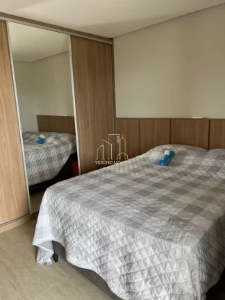Imagem Excelente casa decorada em condomínio fechado com cinco suítes e espaço gourmet a venda em Lauro de Freitas