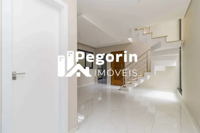 Imagem Sobrado à venda em Curitiba, Uberaba, com 3 quartos, 104m²