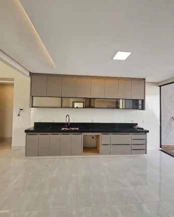 Imagem Casa De 3 Suites No Bairro Ilda Sozinha No Lote