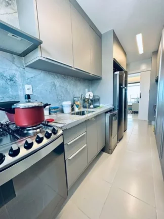 Imagem Apartamento de Luxo à Venda em Salvador-BA, no Caminho das Árvores: 3 Quartos, 3 Suítes, 3 Salas, 5 Banheiros, 3 Vagas, 146m².