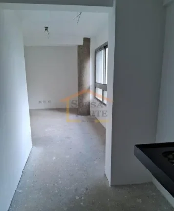 Imagem Apartamento aconchegante com 2 dormitórios e 1 banheiro, em excelente localização na Av. Rebouça...