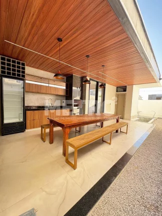 Imagem Casa para Locação no Alphaville mobiliado com 3 suítes, piscina, PETROLINA- PE