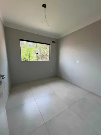 Imagem Geminado com 3 dormitórios sendo 1 suíte, sacada com churrasqueira e 1 vaga em Barra Velha