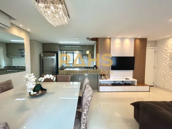 Imagem Ótimo apartamento finamente mobiliado localizado no Saguaçu próximo ao BONJA. Possui 91,96m² pri...