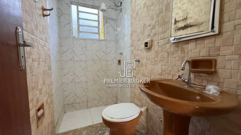 Imagem Casa à venda, 110 m² por R$ 460.000,00 - Pessegueiros - Teresópolis/RJ
