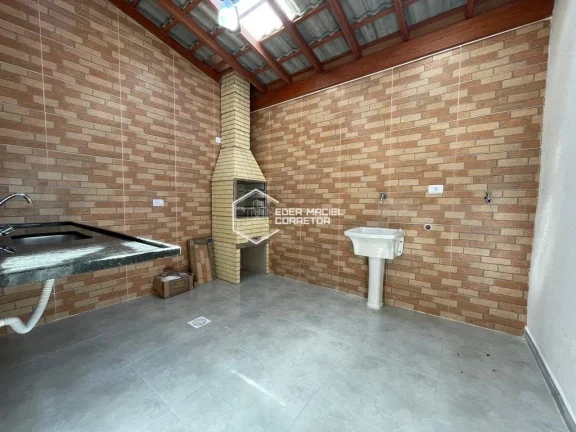 Imagem Apresentamos este lindo sobrado, perfeito para quem busca viver com qualidade de vida ou investir em...