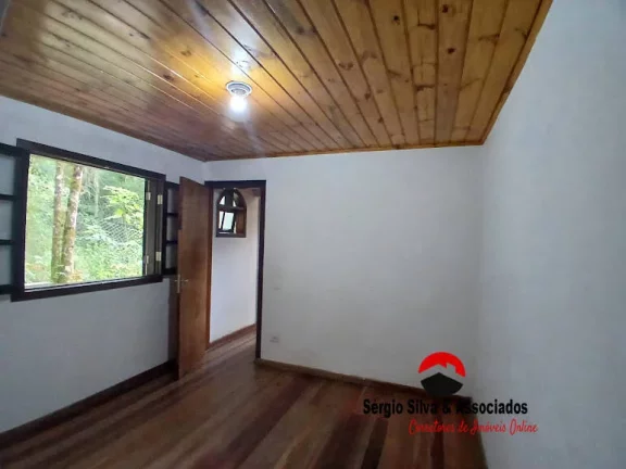 Imagem Casa a Venda Localizado no Condomínio Cidade do Sol em Campos do Jordão-SP.