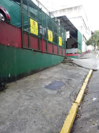 Imagem Terreno á venda no Centro Rua Dr Veiga Filho 450 m²