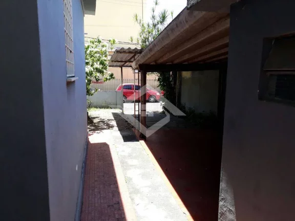 Imagem Casa 3 quartos em terreno de 302 m² no centro de Campo Grande