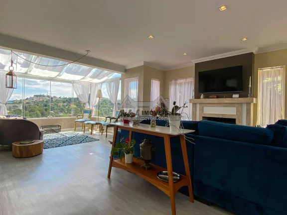 Imagem Casa com 4 suítes no Jardim Embaixatriz em Campos do Jordão