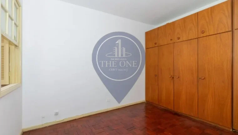 Imagem Imóvel de 3 quartos na Vila Anglo Brasileira, São Paulo-SP: casa com 2 salas, 2 banheiros, 3 vagas de garagem e 170,00 m² de área.
