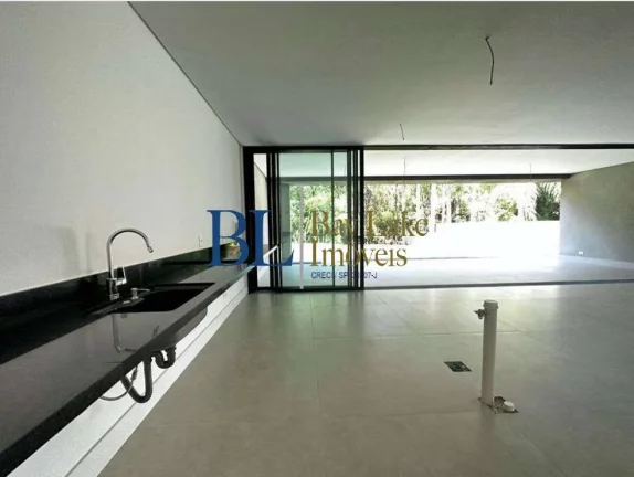Imagem Casa À Venda Com 943M³ Em Condomínio Fechado Na Granja Julieta!!