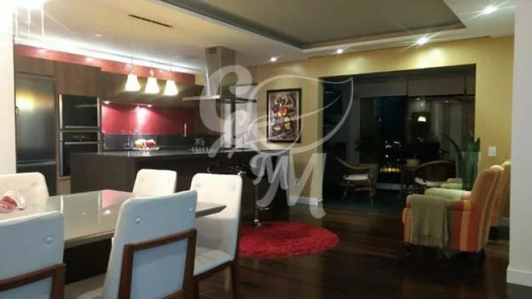 Imagem Apartamento impecável em andar alto