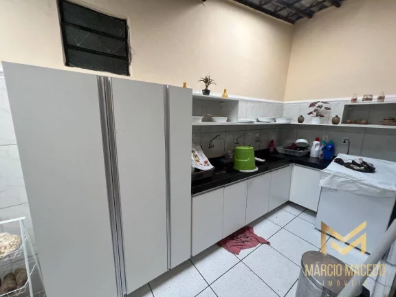 Imagem Casa com 5 dormitórios à venda, 285 m² por R$ 850.000,00 - São Gerardo - Fortaleza/CE