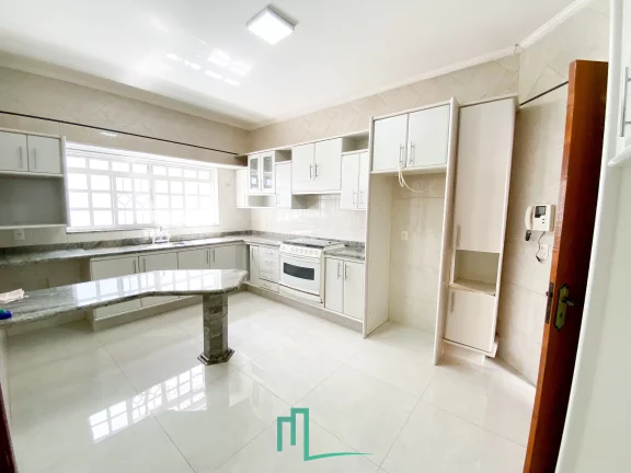 Imagem VENDE-SE LINDA CASA NO BAIRRO SÃO JOSÉ EM EXCELENTE LOCALIZAÇÃO!