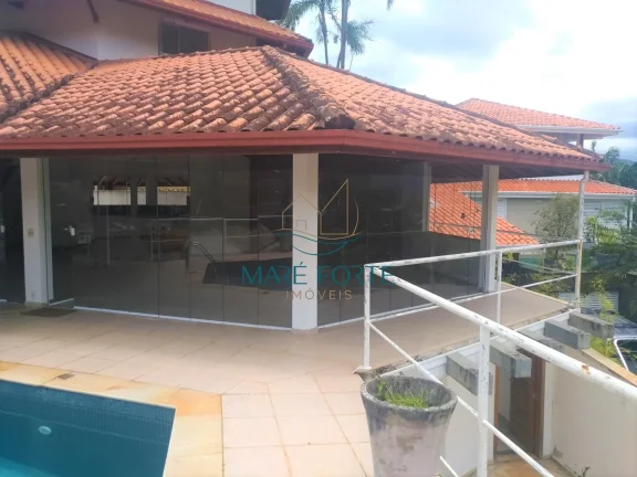 Imagem LINDA CASA COM DESLUMBRANTE VISTA EM CONDOMINIO DE ALTO PADRÃO!