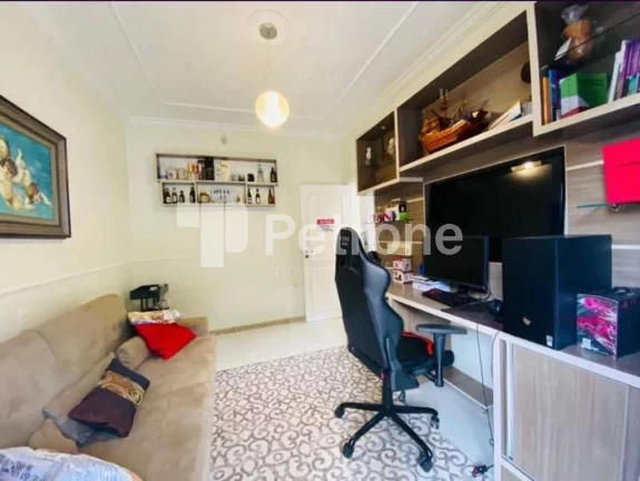 Imagem CASA RESIDENCIAL em GOVERNADOR CELSO RAMOS - SC, Calheiros