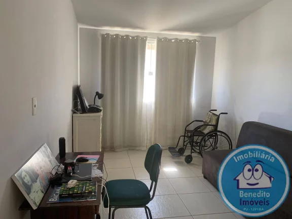 Imagem VENDO EXCELENTE CASA COM 04 DORMITÓRIOS EM PORTO SEGURO