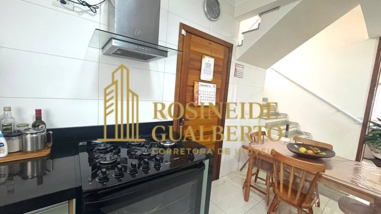 Imagem CASA ASSOBRADADA À VENDA 3 SUÍTES 50 METROS ATÉ A PRAIA DAS PALMEIRAS