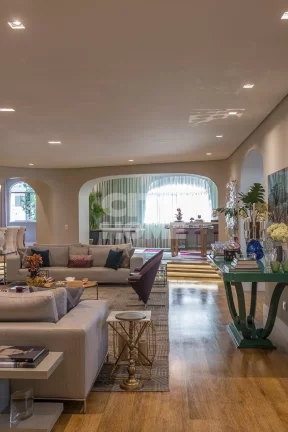 Imagem Apartamento lindamente reformado, totalmente clean e com 475 m² de área útil. Localização perfe...