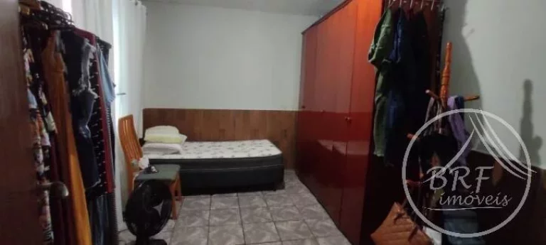 Imagem Vendo casa em Serraria São José SC de três dormitórios, sala e cozinha mais edícula
