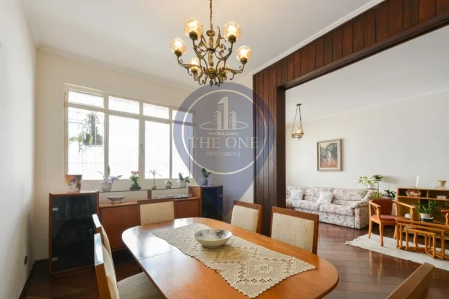 Imagem Casa à venda na Saúde, São Paulo-SP: 5 quartos, 3 suítes, 2 salas, 4 banheiros, 3 vagas, 309m². Venha conferir!