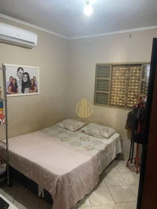 Imagem Casa com 2 dormitórios à venda, 58 m² por R$ 265.000 - Jardim Diva Tarlá de Carvalho - Ribeirão Preto/SP