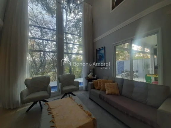 Imagem Lindo sobrado em condomínio tranquilo, com segurança 24 horas e excelente localização! A apenas ...