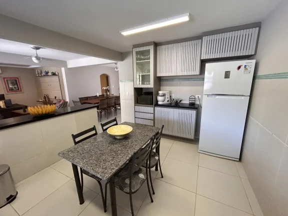 Imagem Casa para Temporada em Ubatuba / SP no bairro Lázaro